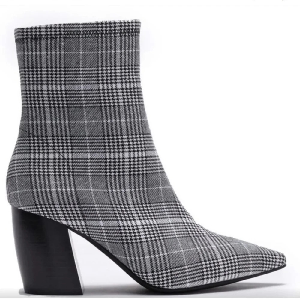 Jeffery Cambell  Siren plaid side zip booties SZ 8